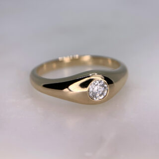 18ct Yellow Gold Diamond Solitaire Gypsy Ring